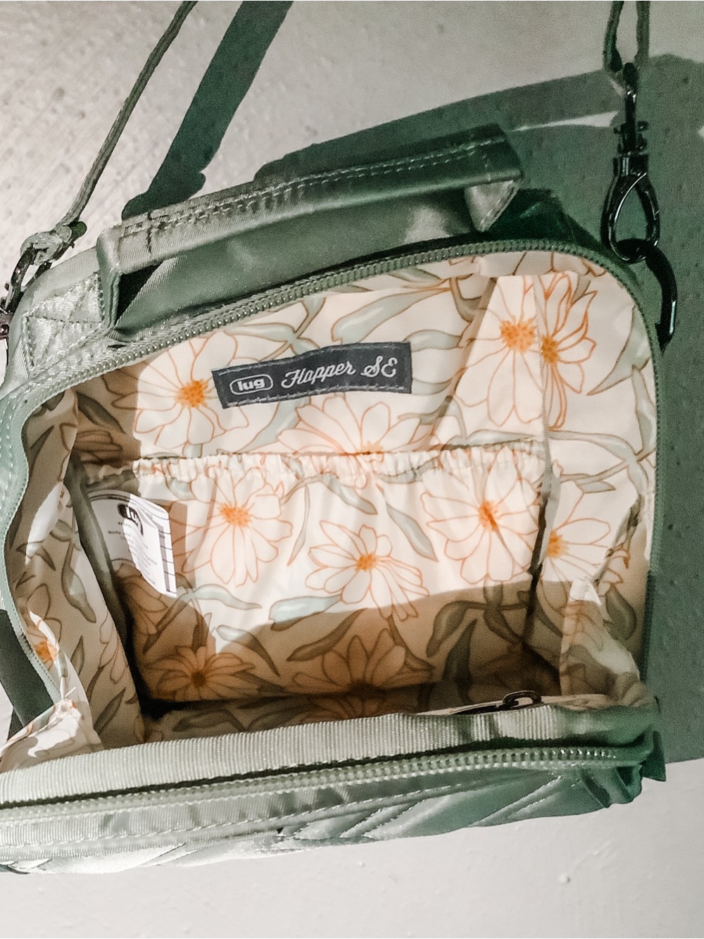 NWT Lug Flapper SE Crossbody Quilted in Olive Green - Picture 4 of 4